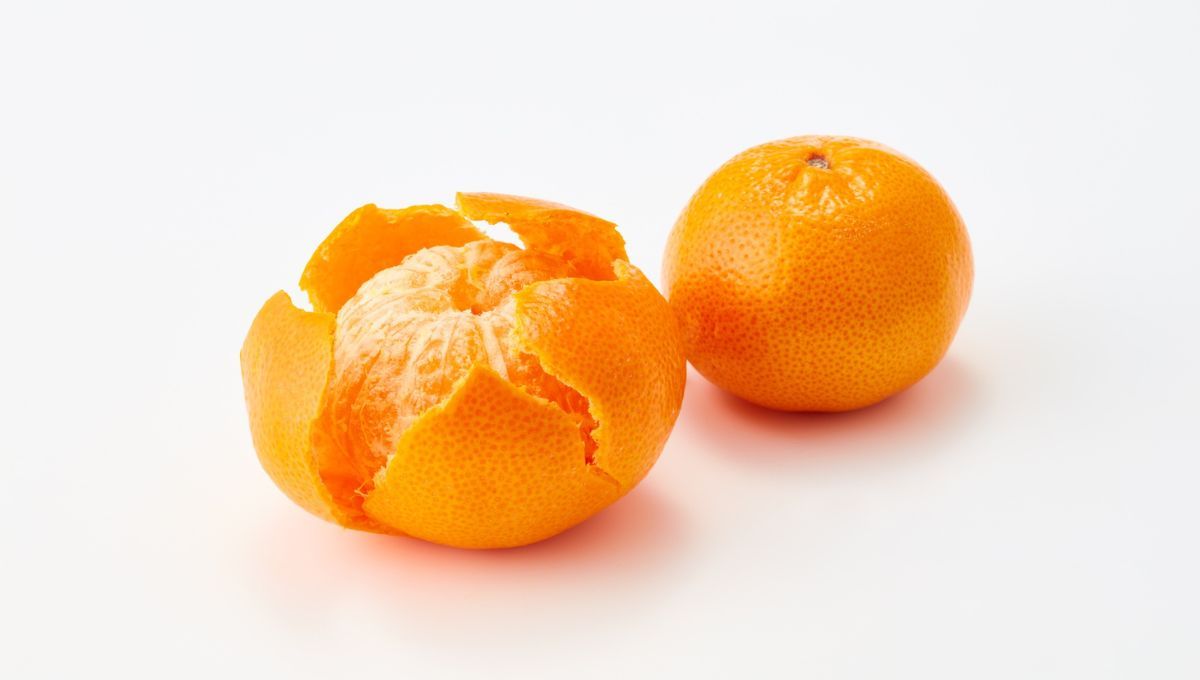 Muchas personas tienden a tirar la c&aacute;scara de mandarina.&nbsp;