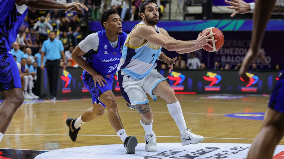 Facundo Campazzo fue el conductor de la Selección argentina de básquet que logró su pasaje a la FIBA AmeriCup pese a caer en Venezuela.