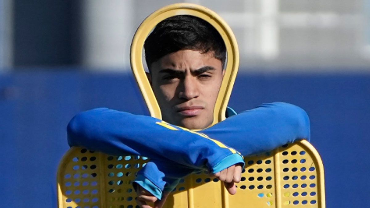 Langoni jugará en lugar de Cavani.