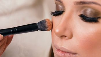 Trucos para que el maquillaje de Año Nuevo dure toda la noche Trucos para que el maquillaje de Año Nuevo dure toda la noche