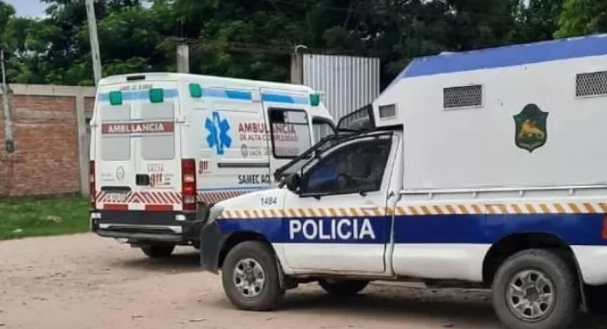 Femicidio: asesinó a balazos a su pareja e intentó suicidarse adelante de su hijo adolescente.