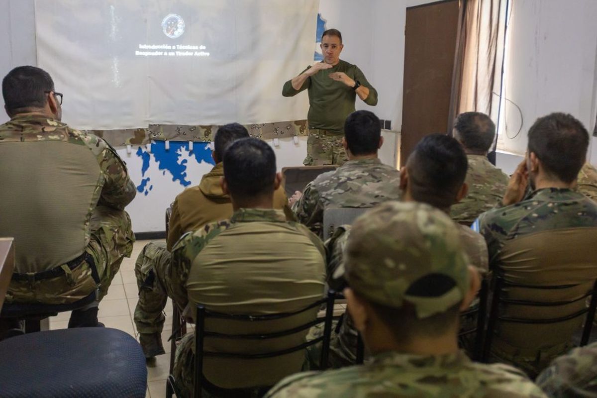 Desde el FBI llegaron a Mendoza para capacitar a integrantes del GES. Desde el FBI llegaron a Mendoza para capacitar a integrantes del GES.
