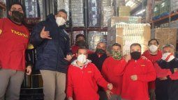 Joselito Ortiz se gana la vida como repositor en un supermercado