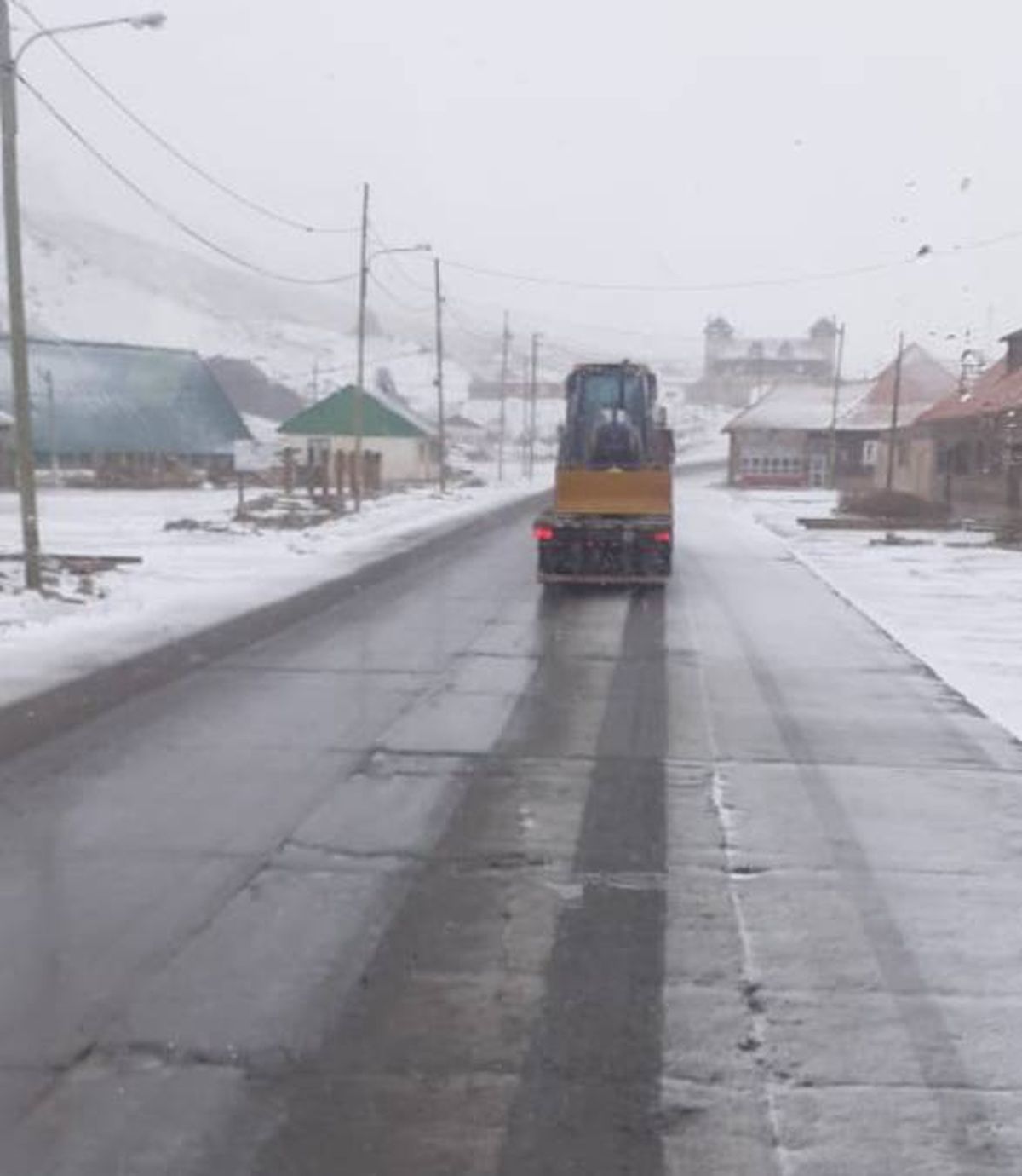 Nevadas en alta montaña. Así se ve la postal que confirma los pronósticos. Paso Cristo Redentor cerrado. Nevadas en alta montaña. Así se ve la postal que confirma los pronósticos. Paso Cristo Redentor cerrado.