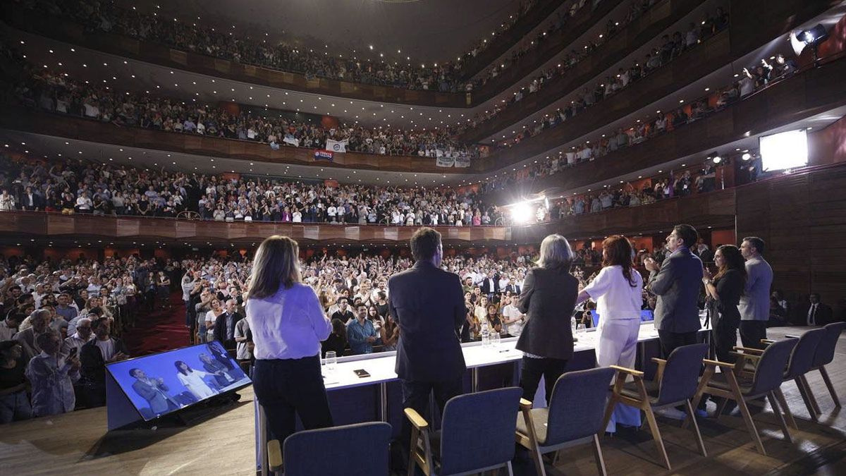 Cecilia Moreau estuvo presente en el Teatro Argentino de La Plata.