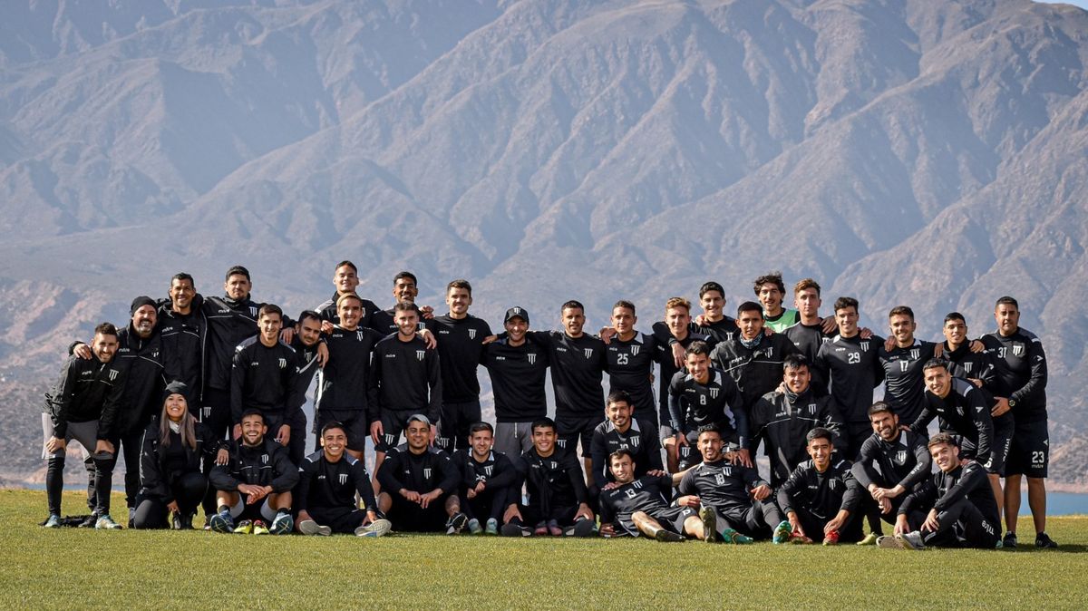 Gimnasia y Esgrima entrenó el miércoles en Potrerillos.