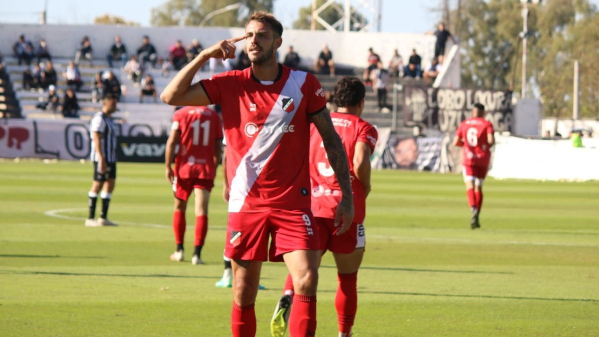 Federico Rasic se mostró conforme con la victoria del Deportivo Mipú.