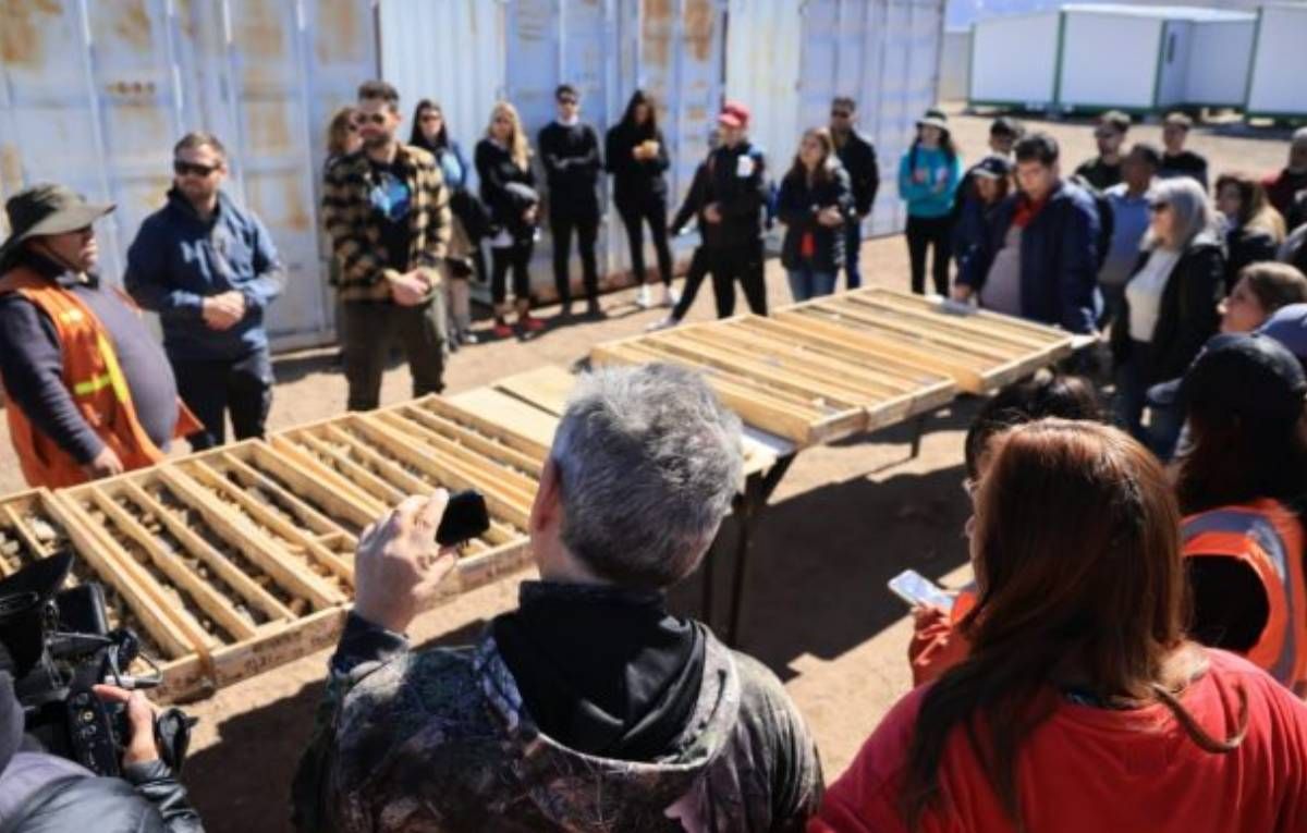 Más de 150 personas recorrieron Hierro Indio, antes de la audiencia por el Distrito Minero en Malargüe