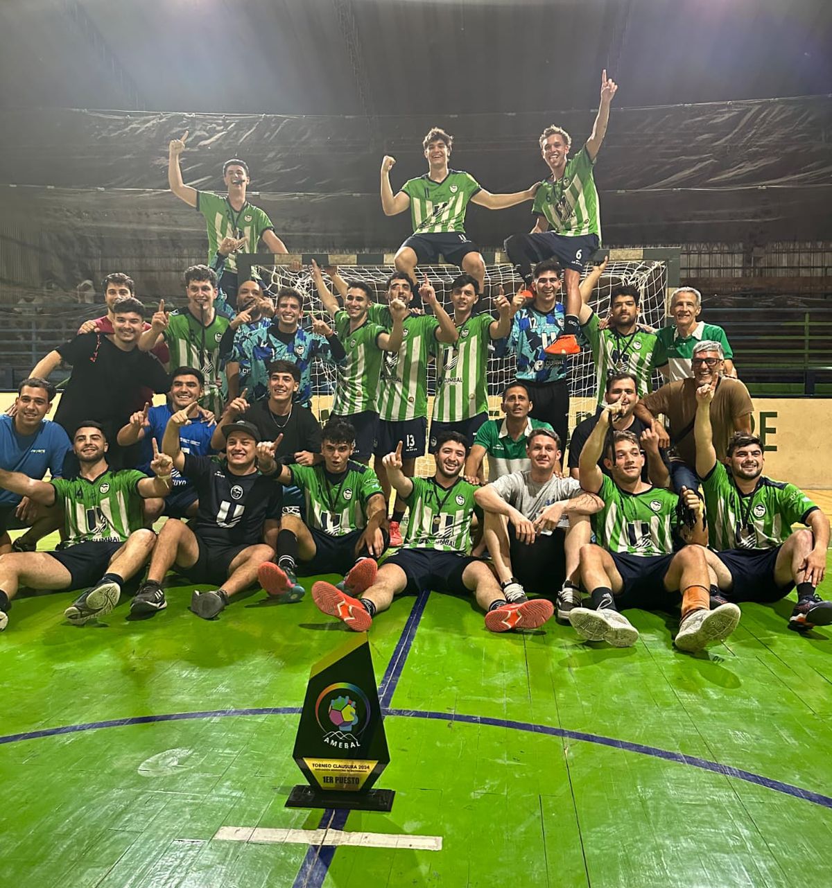 UNCuyo se coronó en el Clausura de la Liga de Honor masculina de handball. UNCuyo se coronó en el Clausura de la Liga de Honor masculina de handball.