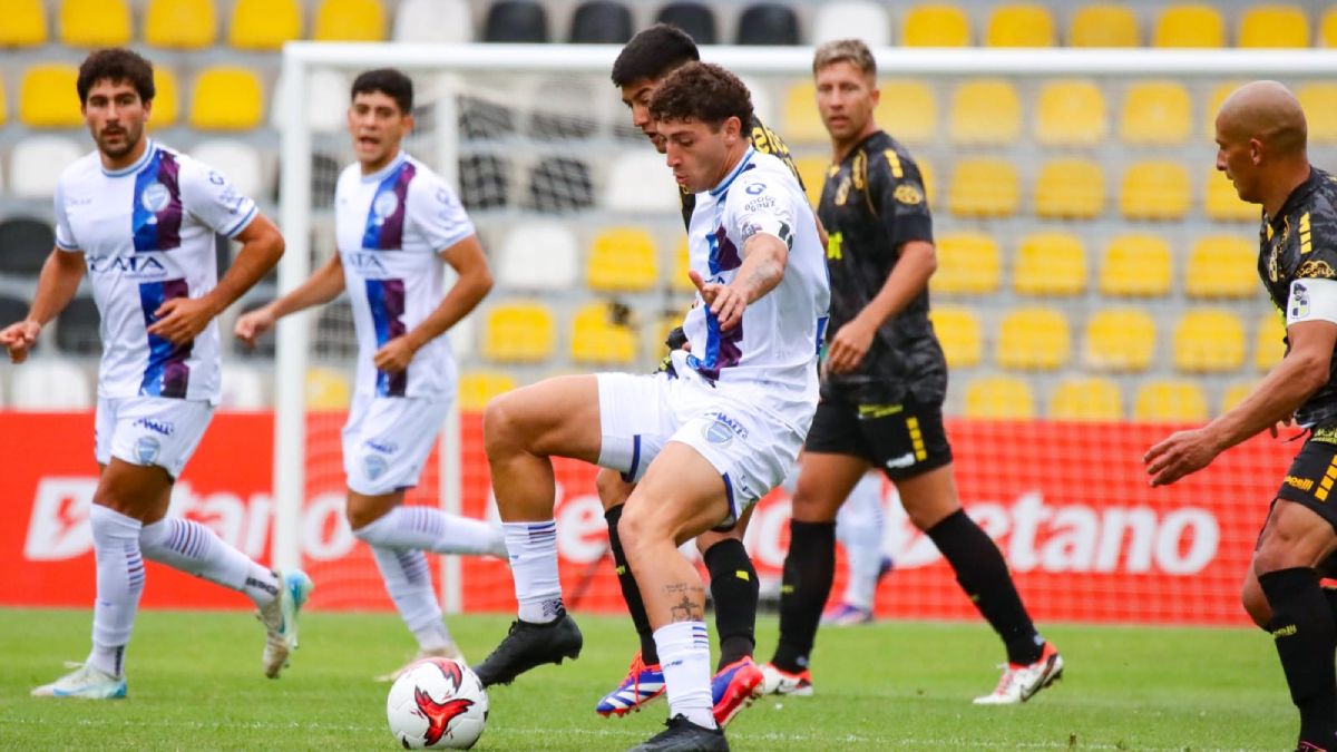 Godoy Cruz mejoró mucho respecto a su debut en la Copa Betano-Coquimbo y jugó un buen partido contra el local. Godoy Cruz mejoró mucho respecto a su debut en la Copa Betano-Coquimbo y jugó un buen partido contra el local.