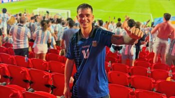 Le faltan 10.000 dólares para ver la final y lanzó una rifa tan argentina como ingeniosa