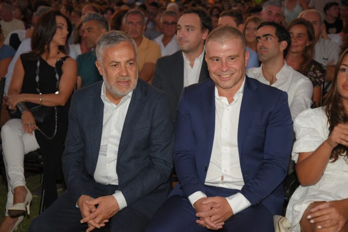 Autoridades locales se congregaron en el Parque San Vicente donde se realizó la Bendición de los Frutos. Autoridades locales se congregaron en el Parque San Vicente donde se realizó la Bendición de los Frutos.