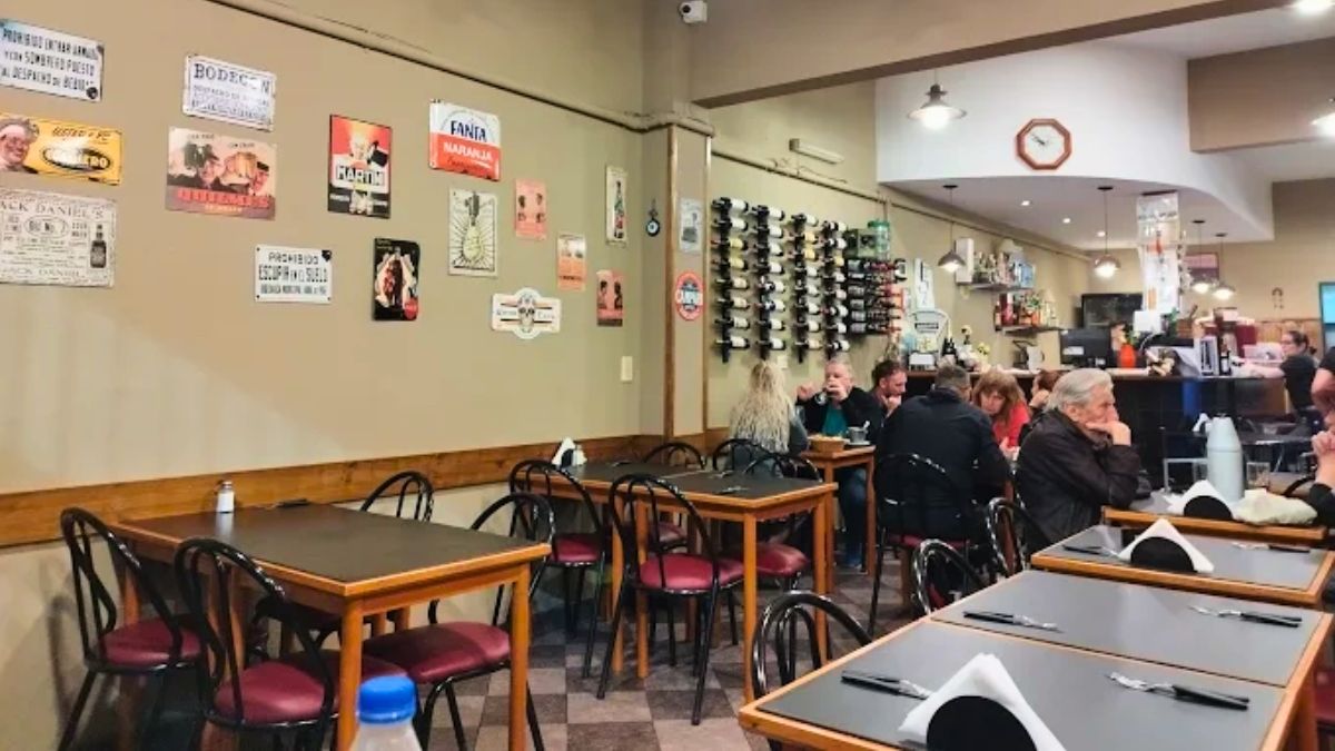 El bodegón está ubicado dentro de los barrios de Buenos Aires. El bodegón está ubicado dentro de los barrios de Buenos Aires.