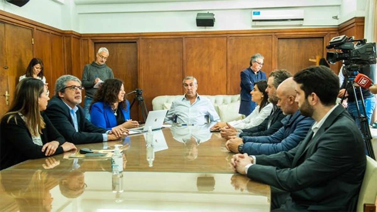 La presentación de los créditos contó, además, con la presencia de la senadora nacional Mariana Juri; la directora del Fondo para la Transformación y el Crecimiento, Laura Torres, y el subsecretario de Agricultura y Ganadería, Serio Moralejo.