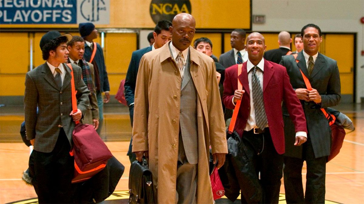 Esta película está basada en la historia real del entrenador de baloncesto del Richmond High School, Ken Carter.