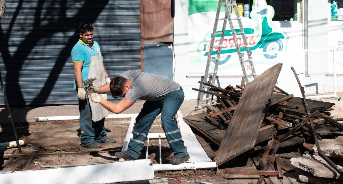 Los trabajos sobre avenida Sarmiento incluyen numerosas mejoras. Los trabajos sobre avenida Sarmiento incluyen numerosas mejoras.