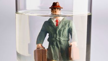 La milenaria frase de la filosofía china que explica por qué te ahogás en un vaso de agua ante los problemas La milenaria frase de la filosofía china que explica por qué te ahogás en un vaso de agua ante los problemas