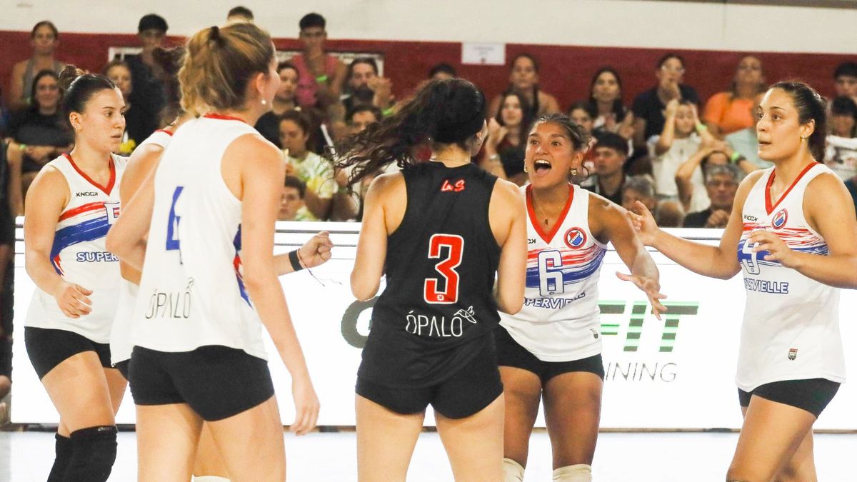 Club General San Mart&iacute;n, local, termin&oacute; en el quinto puesto de la liga de ascenso de v&oacute;leibol.