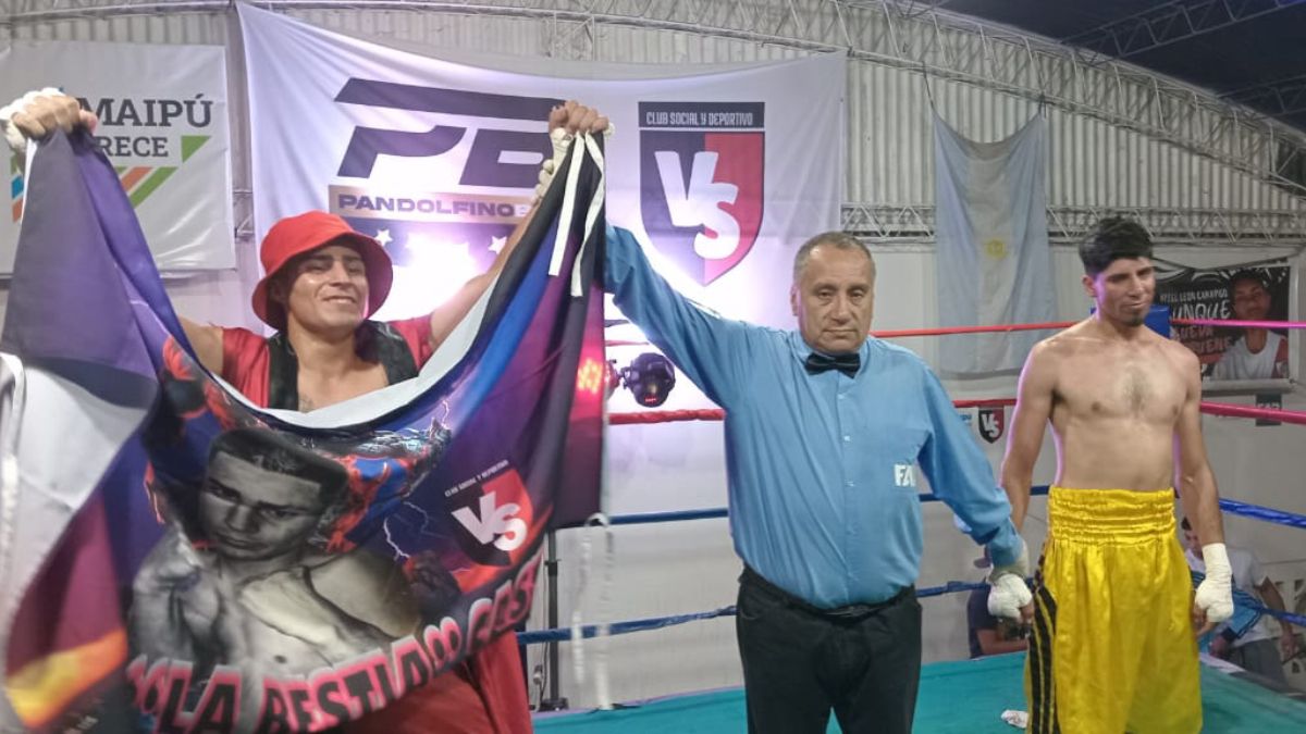 La Bestia Damián Castro noqueó a Cirica en la velada de boxeo del Club Villa Seca de Maipú