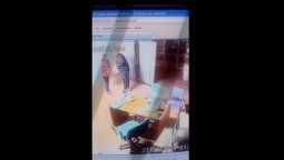 Brutal agresión de un funcionario del Anses a su secretaria