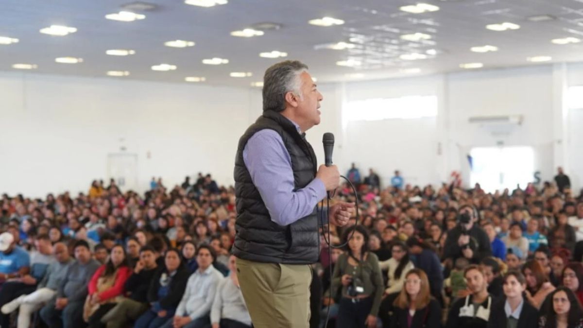 El gobernador electo de Mendoza necesita ordenar la tropa frente al gobierno nacional que viene. El gobernador electo de Mendoza necesita ordenar la tropa frente al gobierno nacional que viene.