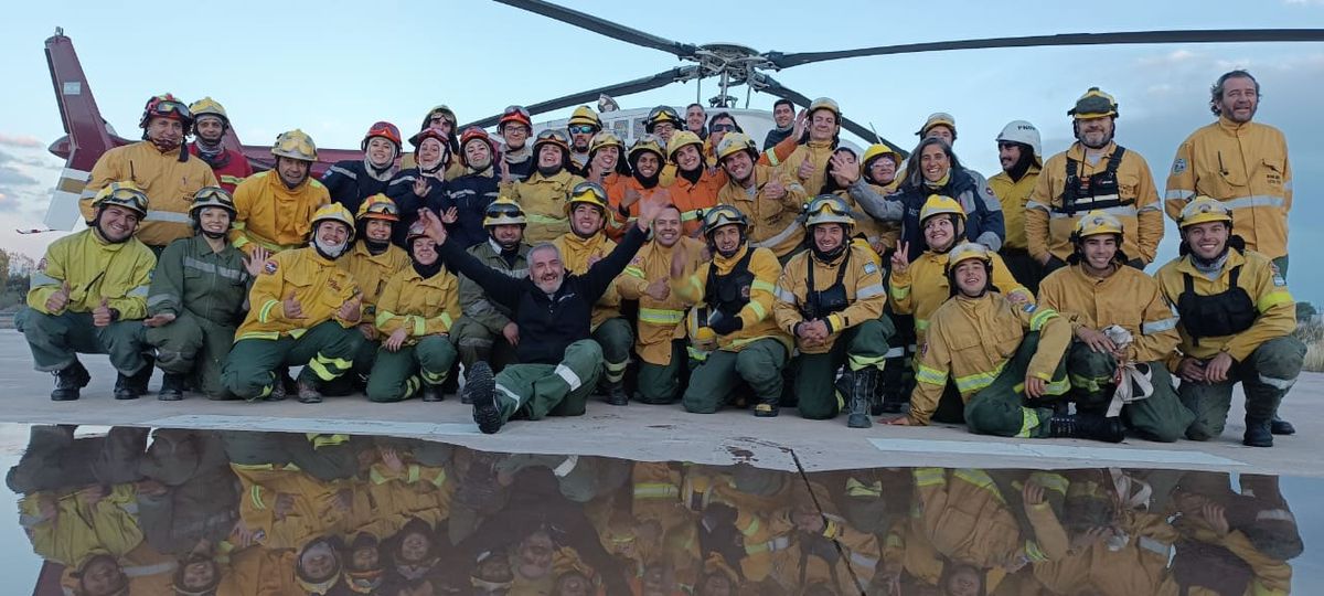 El grupo que combate los incendios forestales del Plan Provincial de Manejo del Fuego. Imagen ilustrativa El grupo que combate los incendios forestales del Plan Provincial de Manejo del Fuego. Imagen ilustrativa