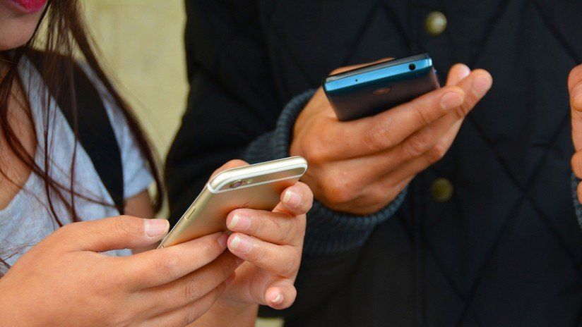 No es paranoia: un estudio confirma que los celulares nos observan