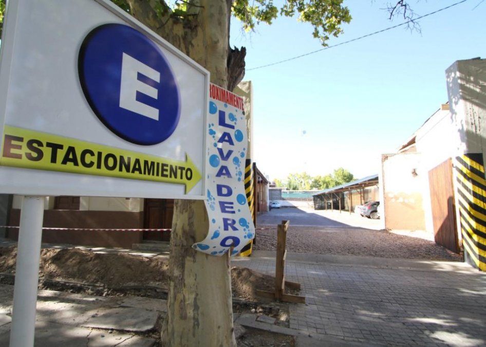 Proliferan las cocheras por la falta de lugar para estacionar en el centro sanrafaelino