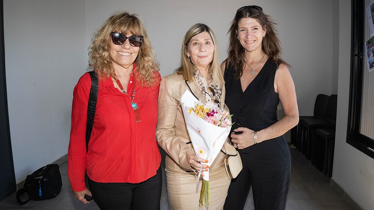 Margarita Viel, apoderada de Fundación Grupo América junto a Graciela Baccarelli presidenta de FEDEM y Gabriela Alé, directora eecutiva de Fundación Grupo América. Margarita Viel, apoderada de Fundación Grupo América junto a Graciela Baccarelli presidenta de FEDEM y Gabriela Alé, directora eecutiva de Fundación Grupo América.