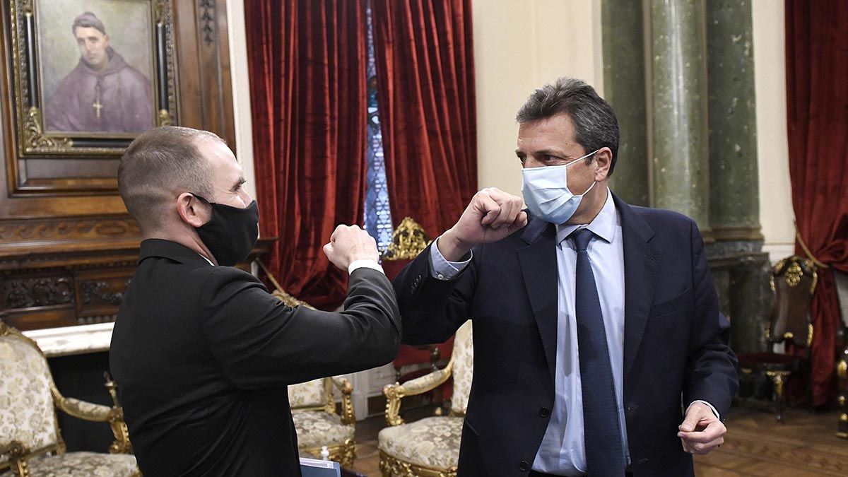 Guzmán y&nbsp;Massa durante la presentación del Presupuesto 2021.