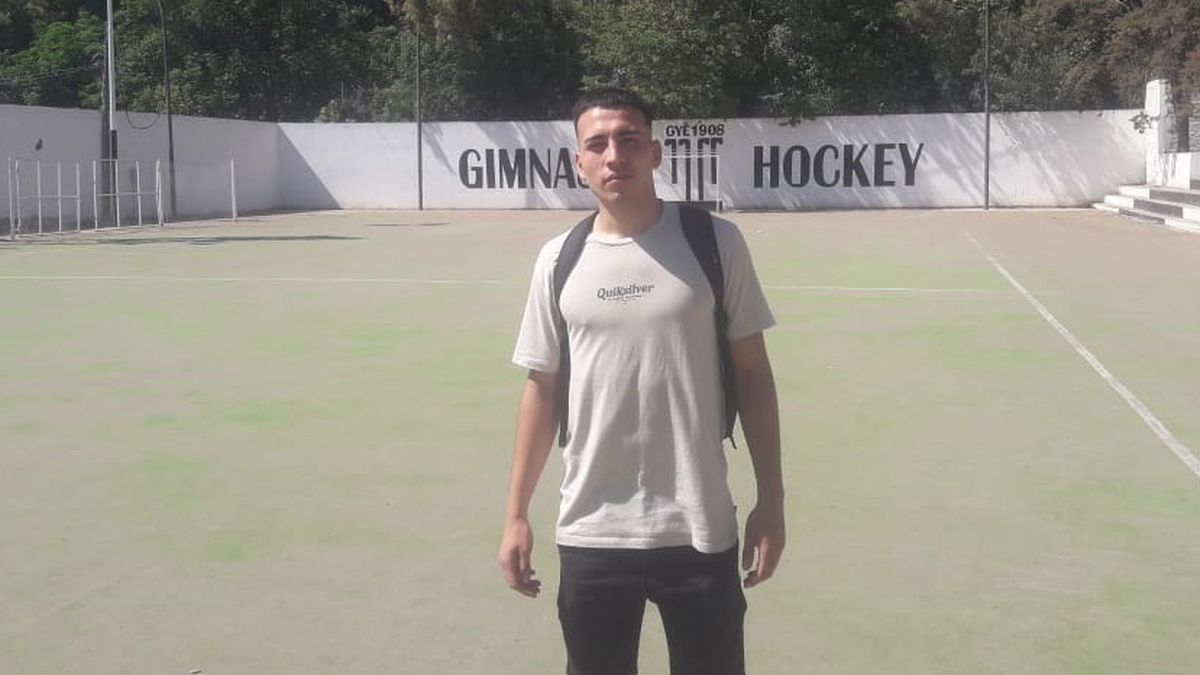 Nahuel Barboza es volante central. Tiene buen manejo con la pelota.