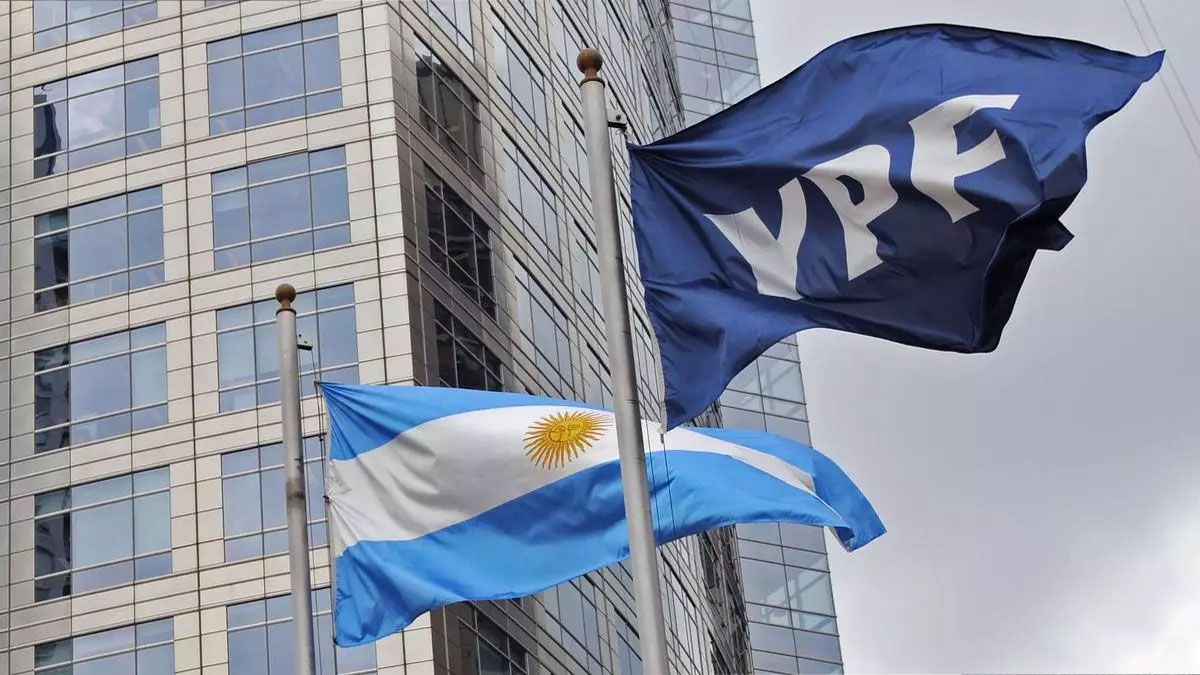 Revés en el juicio que Estados Unidos lleva contra la Argentina por la expropiación de YPF.