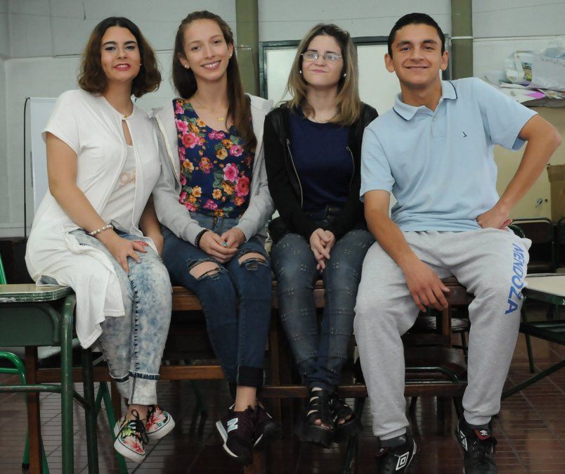 Un ejemplo: seis chicos sordos, los seis mejores promedios