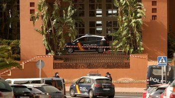 Permanecen encerrados en un hotel de Canarias ante un posible caso de coronavirus