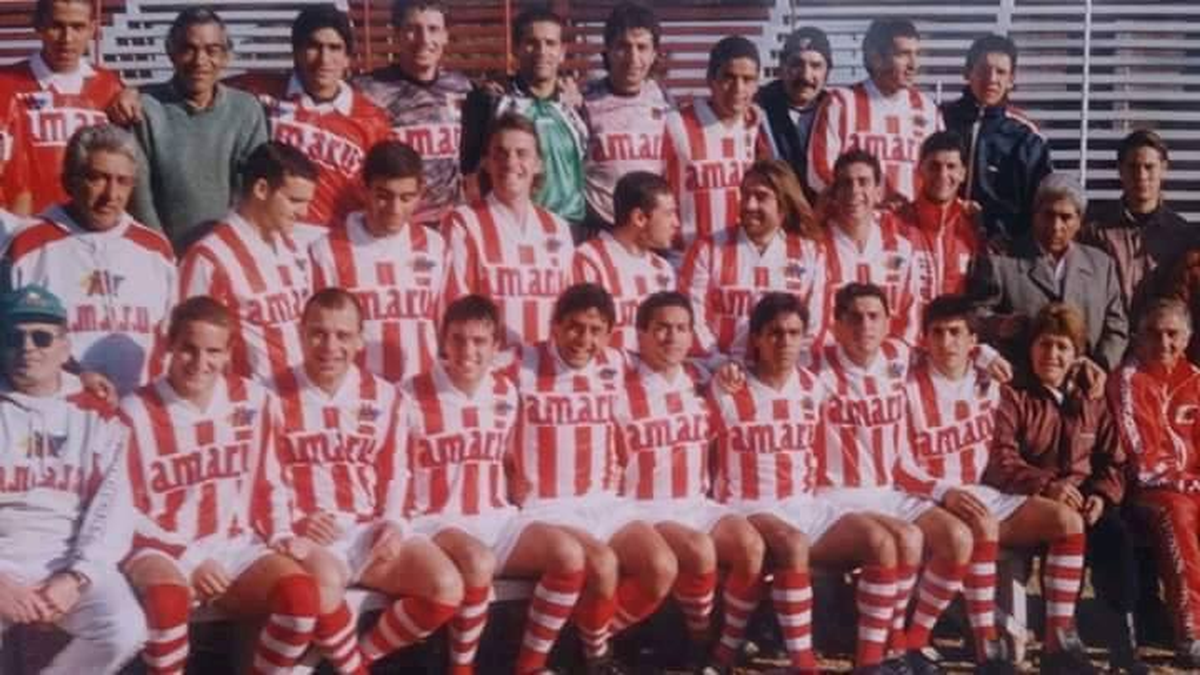 El equipo de San Martín que ascendió en 1997. El equipo de San Martín que ascendió en 1997.
