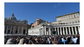 Detuvieron en El Vaticano a un sacerdote sospechoso de consultar porno infantil