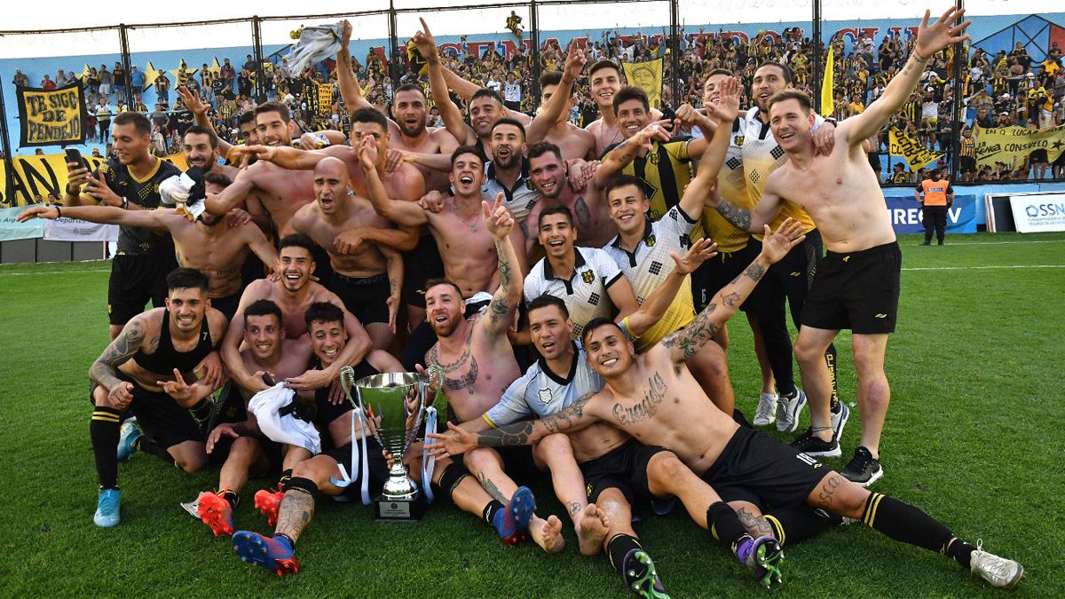 ¡Deportivo Madryn Ascendió A La Primera Nacional!