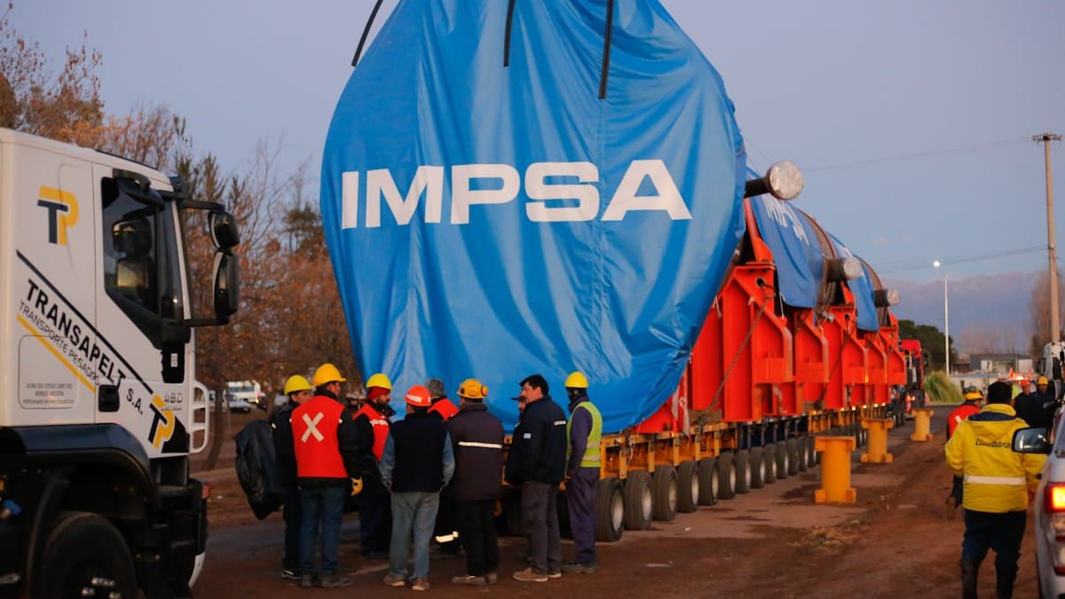 IMPSA fue noticia durante agosto por el traslado del enorme reactor. IMPSA fue noticia durante agosto por el traslado del enorme reactor. 