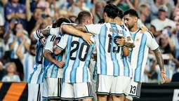 La Selección argentina en la final del Mundial trastoca todos los planes de este domingo. Por eso Radio Nihuil hará una programación especial.