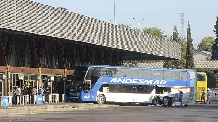 Las empresas de transporte terrestre, en contra de bajar el piso tarifario de los pasajes aéreos
