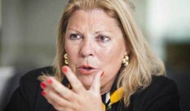 Cristina ha licuado el poder presidencial, en consecuencia la Argentina está en un estado de anomia, afirmó Lilita Carrió.