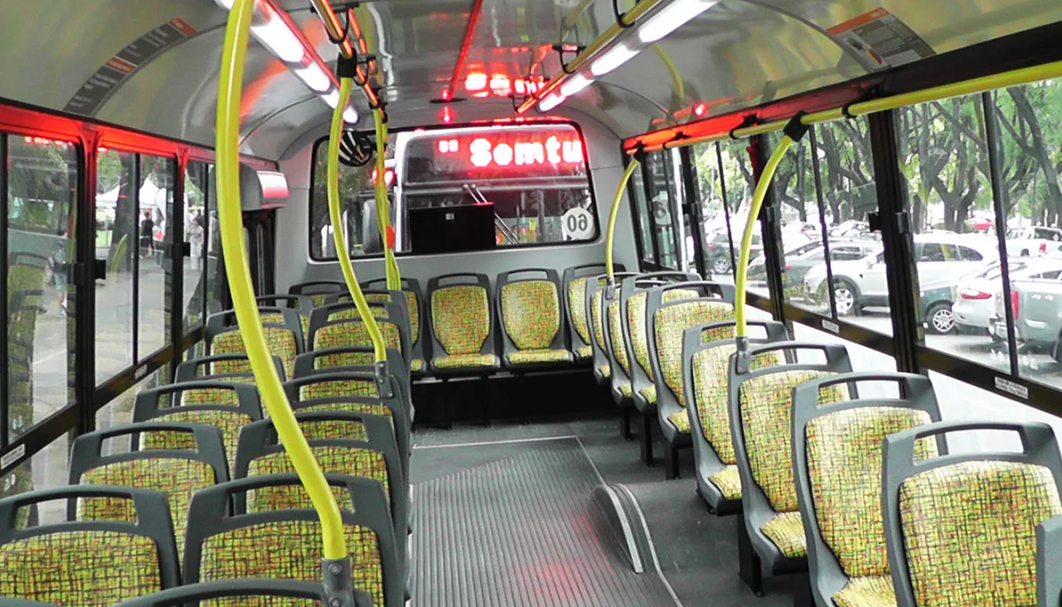 Degenerado: un hombre se masturbó frente a una docente arriba de un colectivo