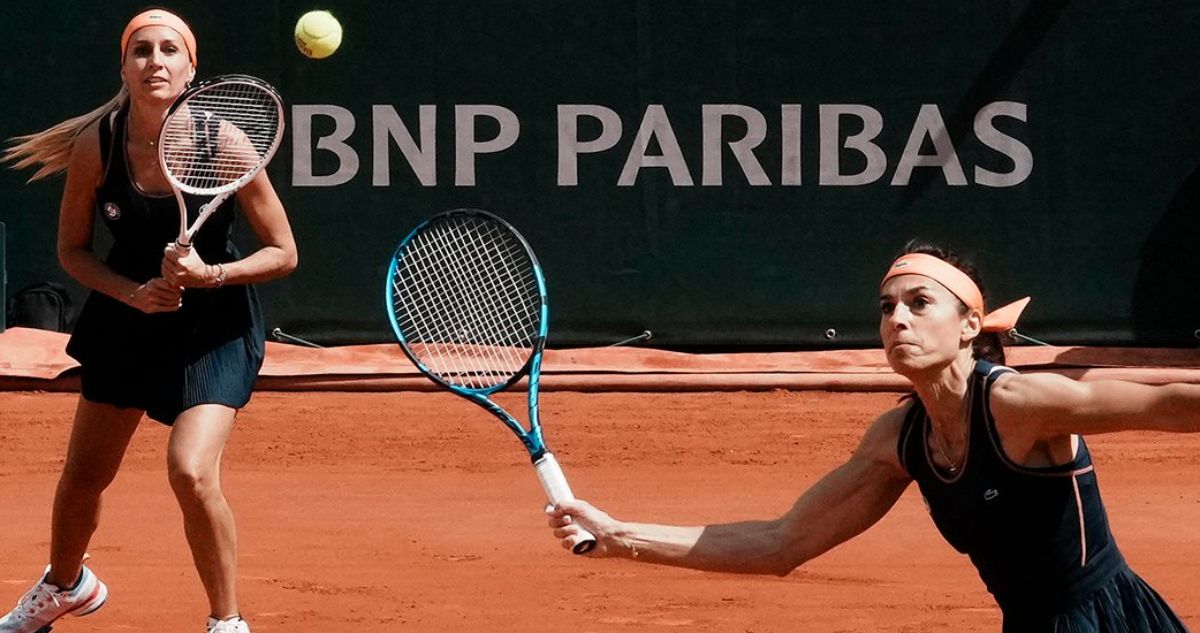 Gisela Dulko y Gabriela Sabatini deleitaron con su tenis en Roland Garros