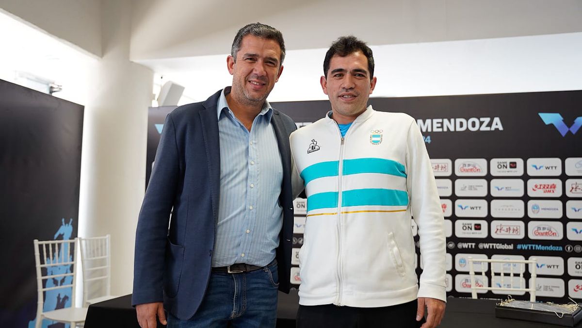 Dos grandes del tenis de mesa en el WTT Contender Mendoza 2024: Pablo Tabachnik y Gastón Alto.