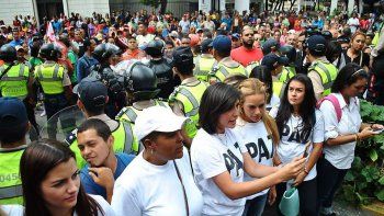 Se acentúa la tensión en Venezuela por el referendo