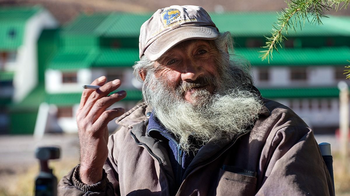 Don Segundo dice que mirando los cerros se aprenden algunas cosas.
