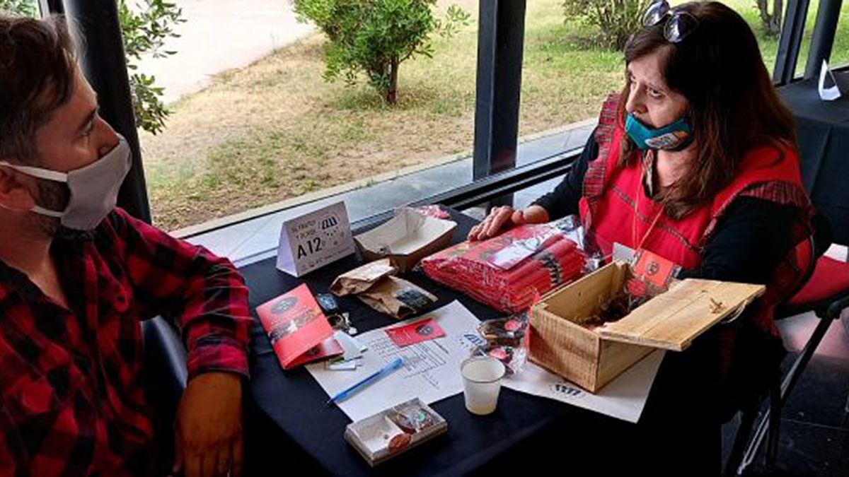 Comerciantes tuvieron la oportunidad de conocer la oferta de más de treinta productores en una ronda de negocios.