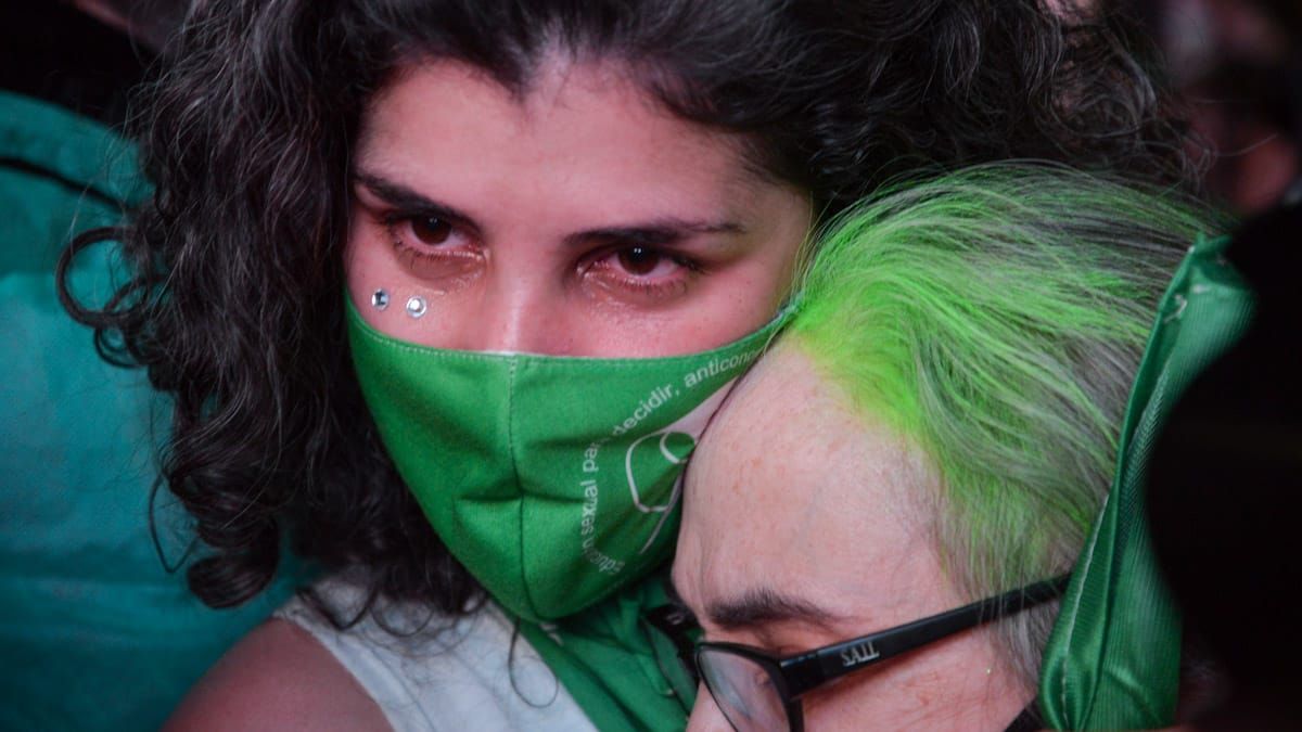 Una senadora de Chaco, María Inés Pilatti Vergara, disparó munición gruesa contra la jueza que con un fallo suspendió la ley del aborto en esa provincia.