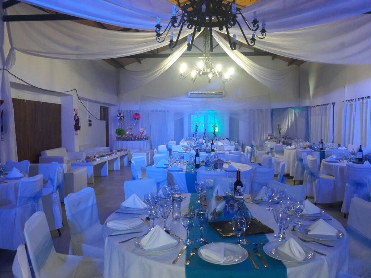 La postura de los dueños de salones tiene que ver con que los rubros que ellos manejan para organizar una fiesta no son amortizables, como el caso de alimentos y bebidas.