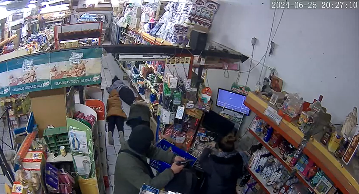 El dramático robo duró menos de 60 segundos. El dramático robo duró menos de 60 segundos.